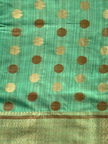 Naveena Kapoor In Banarsi Cotton Silk Designer Saree. Available In 6 Colours.