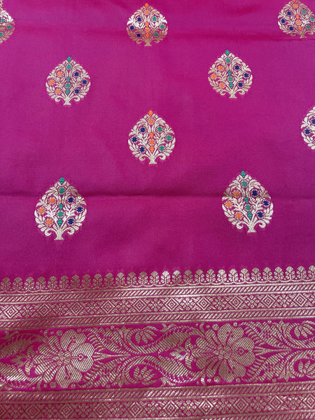 Naveena Kapooor In Banarsi Silk Saree. Available In 5 Colours.