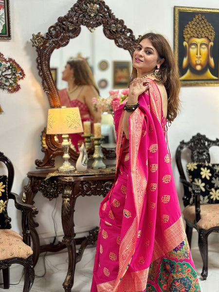 Naveena Kapooor In Banarsi Silk Saree. Available In 5 Colours.