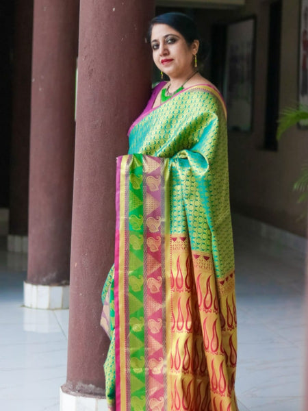Ramya Pathak In Kanjivaram Saree With Golden Contrast Pallu