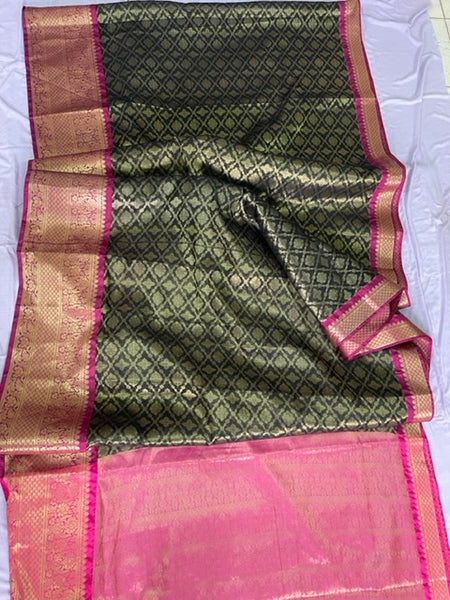 Naveena Kapoor In Banarsi Georgette Silk Sari. Available In 2 Colours