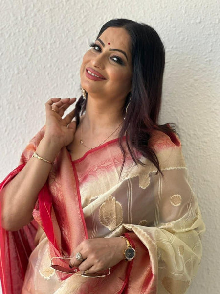 Reena Dwivedi In Banarsi Kora Silk With Contrast . Available In 3 Colours.