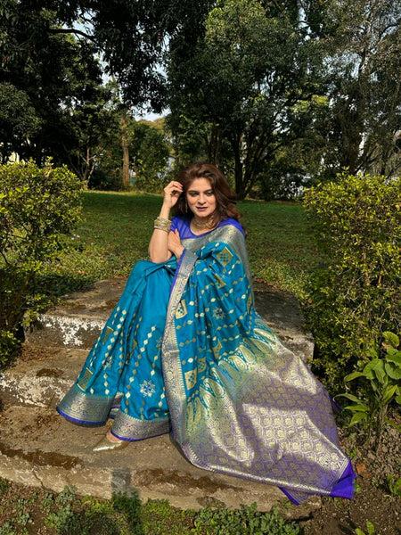 Naveena Kapoor In Banarsi Saree. Available In 3 Colours.